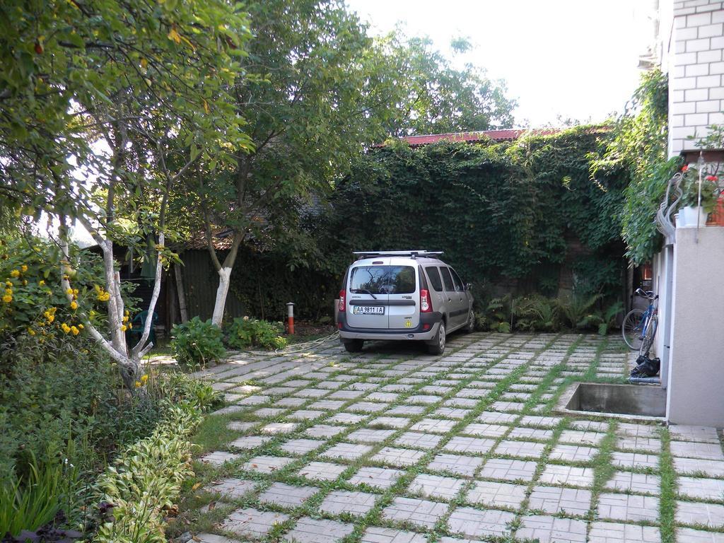 Guest House Dacha Kiev Exterior foto